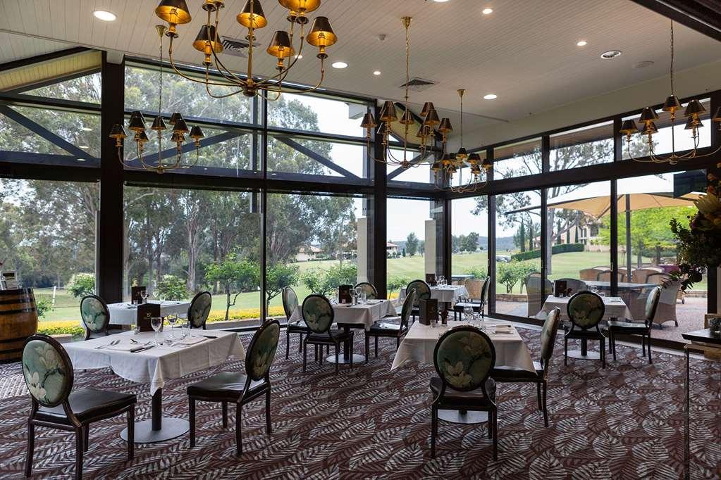 Chateau Elan At The Vintage Pokolbin Faciliteter billede The restaurant at the clubhouse